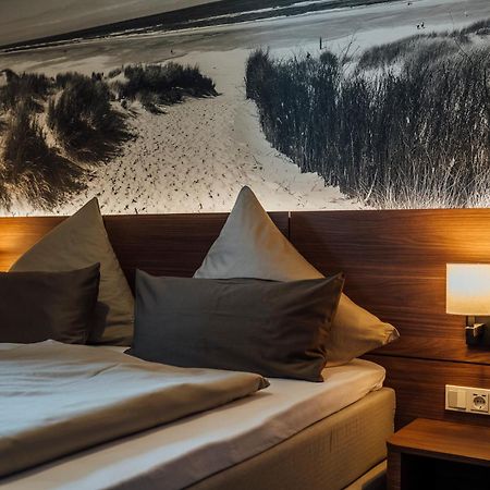 Strandhotel Hohenzollern Боркум Экстерьер фото